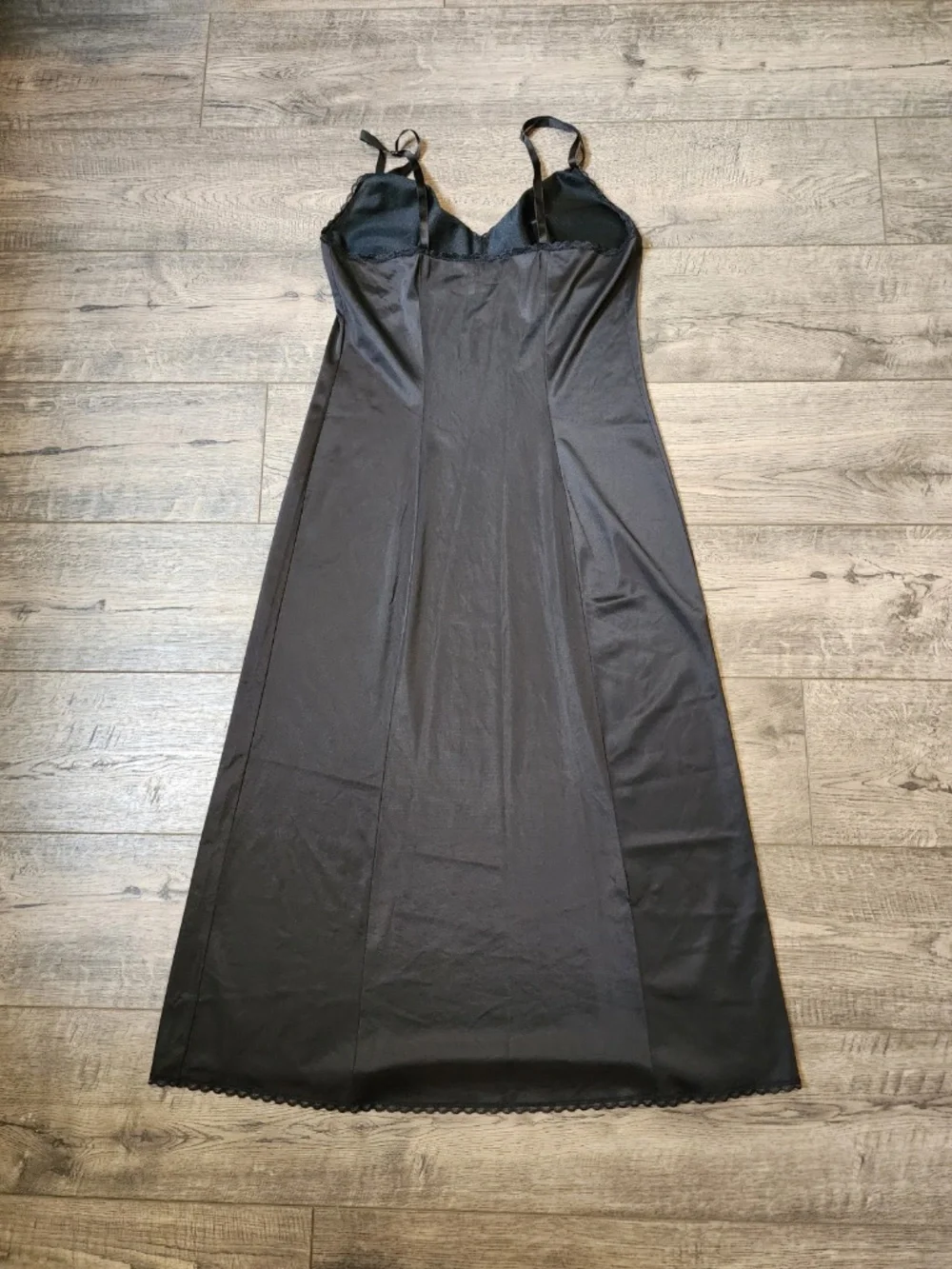VTG Vanity Fair Black Slip Dress Full Length Size 32 Lace USA Adjustable Straps